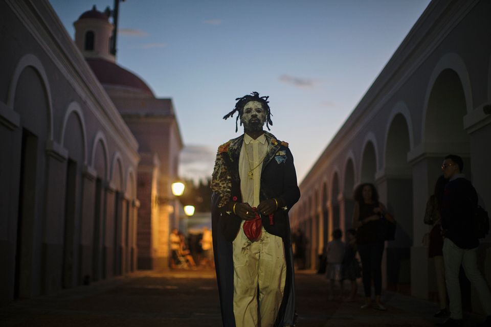 Exhibitors see steady sales at the second edition of Puerto Rico's MECA art fair